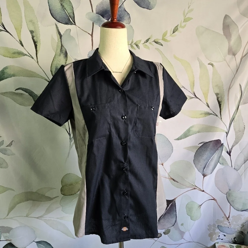 DICKIES | Women's Fitted Work Shirt in Dark Blue/Gray sz M